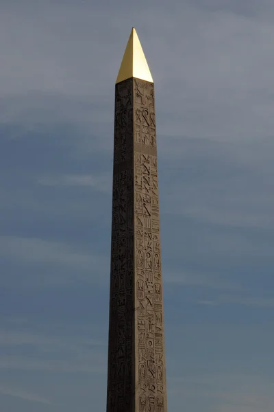 Luxor obelisk w Place de la Concorde — Zdjęcie stockowe