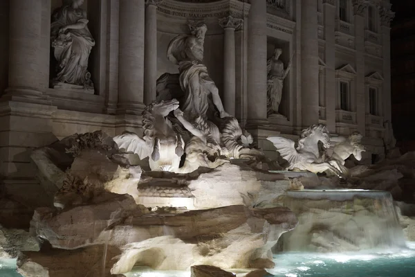 Fontana di Trevi en Roma — Foto de Stock