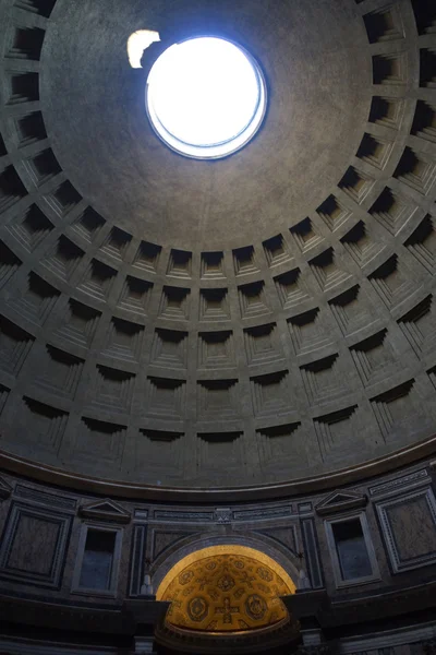 로마에서 판테온의 돔 — 스톡 사진