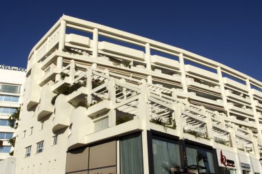  Puerto Banus Binası