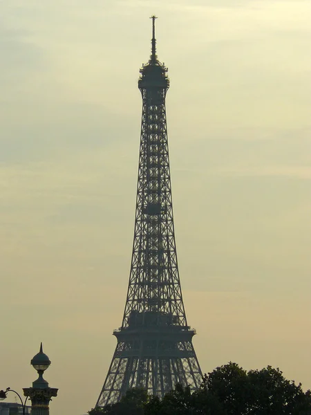 Tramonto vicino alla Torre Eiffel — Foto Stock