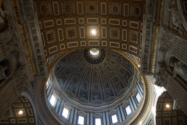 Vaticano Itália Interior Cúpula Basílica São Pedro Cidade Vaticano — Fotografia de Stock