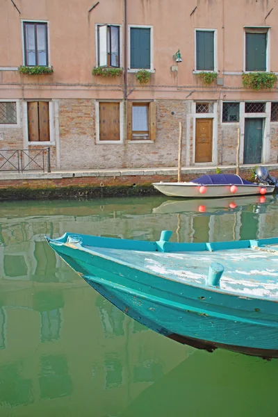 Ніс човна міста Венеція — стокове фото