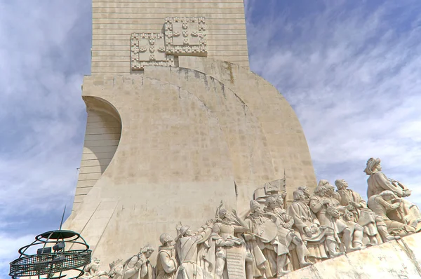 Monument to the Discoveries in Lisbon — Stock Photo, Image