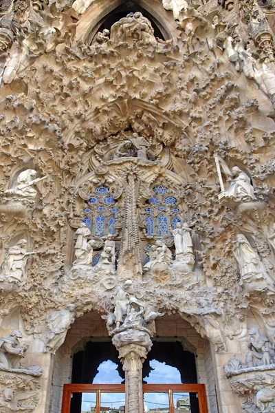 Фасад Різдва храму Святого Сімейства у Барселоні — стокове фото