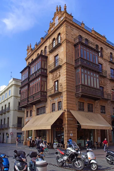 Sevilla tarihi merkezi bina Laredo — Stok fotoğraf