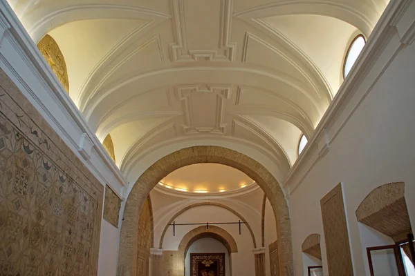 Detalle arquitectónico dentro del Alcázar de los Reyes Cristianos — Foto de Stock