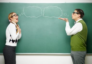 İneklere aşık Çift