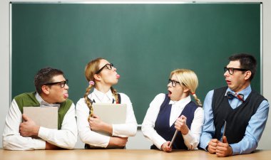 Modern klasik nerds karşı