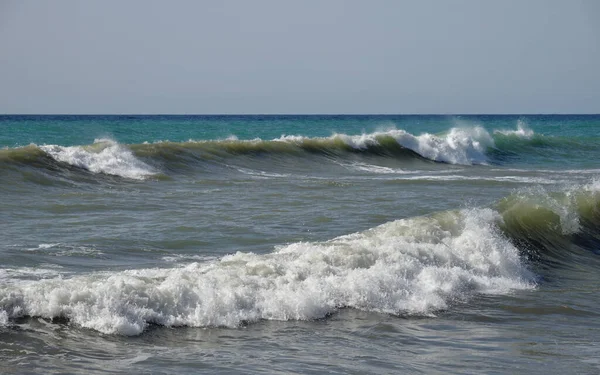 Mořské Vlny Jasný Slunečný Den — Stock fotografie