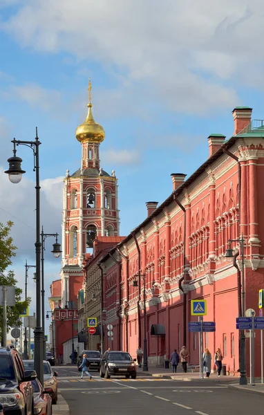 2020年9月19日 俄罗斯莫斯科 Petrovka街上的Vysoko Petrovsky男子修道院 — 图库照片