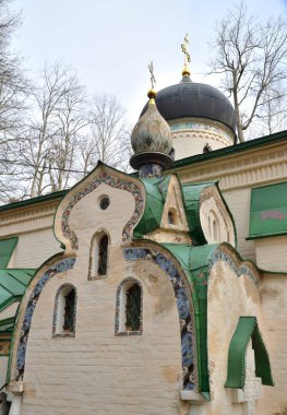 Bahar Parkı 'ndaki Kurtarıcı Kilisesi, Abramtsevo Müzesi, Abramtsevo, Sergiev Posad kasabası, Moskova bölgesi, Rusya