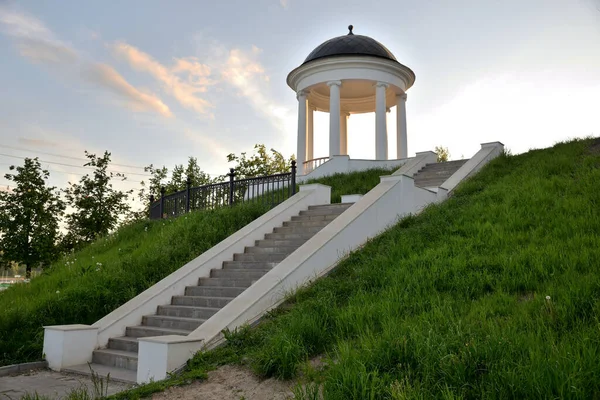 Pavillon Ostrovski Est Des Symboles Kostroma Sur Haut Remblai Volga — Photo