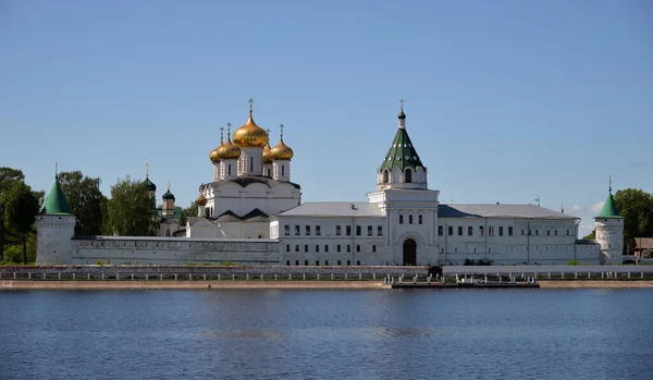 Ipatiev Kolostor Hypatian Monastery Férfi Kolostor 1330 Található Partján Kostroma — Stock Fotó