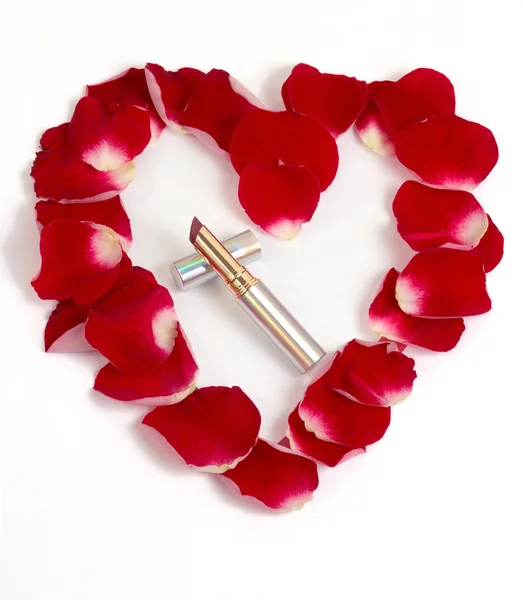 Petals heart   with lipstick — Stock Photo, Image