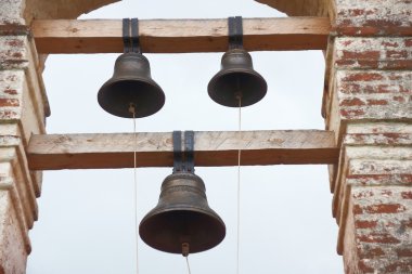 Antik kilise çanları