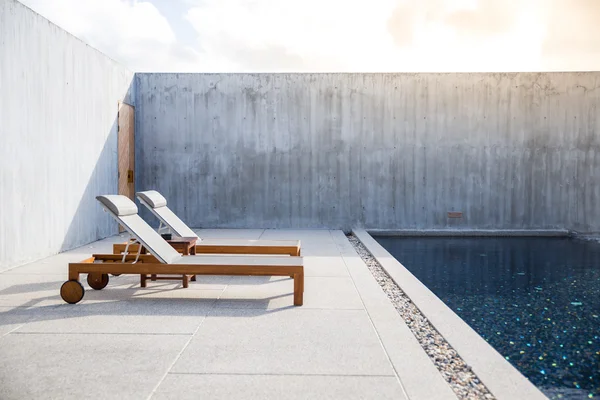 Yüzme Havuzu sandalyeler