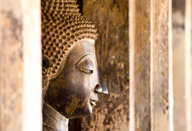 Wat srisaiket Buda heykeli. Genellikle Laos