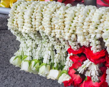 Flower çelenk Budizm dini töreni için