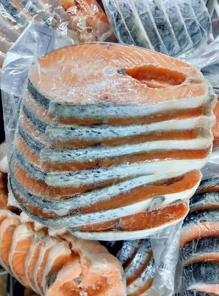 Filetto Salmone Congelato Imballaggi Plastica Vendita Supermercato Mercato Dei Frutti — Foto Stock