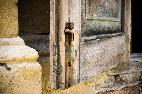 Old window bolt. Outdoor view — Stock Photo, Image