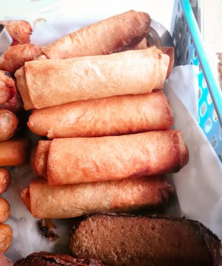 Kızarmış bahar rulo (Por Pia Tod)