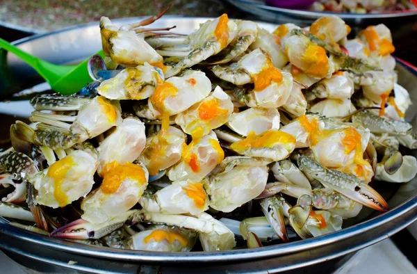 Färsk röd krabba ägg gourmet seafood — Stockfoto