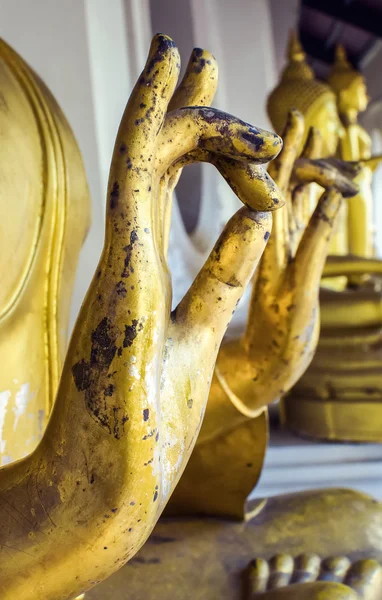 La mano della statua di Buddha Generalmente in Thailandia — Foto Stock