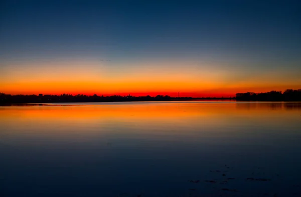 Puesta Sol Sobre Lago Otoño — Foto de Stock