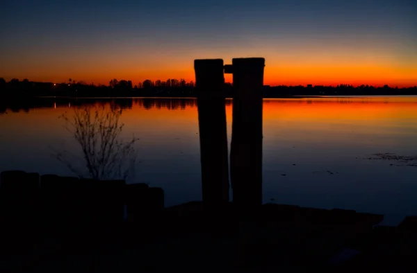Pier Eines Sees Bei Sonnenuntergang Herbst — Stockfoto