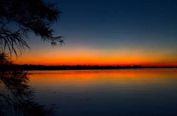 Pôr Sol Acima Lago Outono — Fotografia de Stock