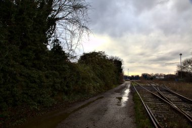 Bir İtalyan kasabasında terk edilmiş sanayi bölgesi.