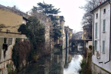 Bir İtalyan kasabasında su akıntısı