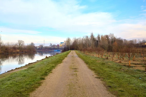 Weg Ufer Eines Flusses Der Italienischen Landschaft Winter — Stockfoto