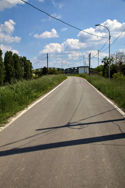 Vägen Den Italienska Landsbygden Våren Klar Dag — Stockfoto