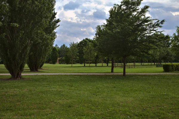 Espacio Abierto Parque Campo Italiano Primavera Día Soleado —  Fotos de Stock