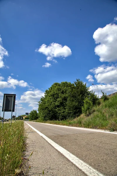 Uscita Interscambio Nella Campagna Italiana Una Giornata Limpida Estate — Foto Stock