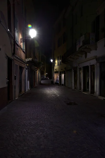 Steeg Een Italiaanse Stad Nachts Zomer — Stockfoto