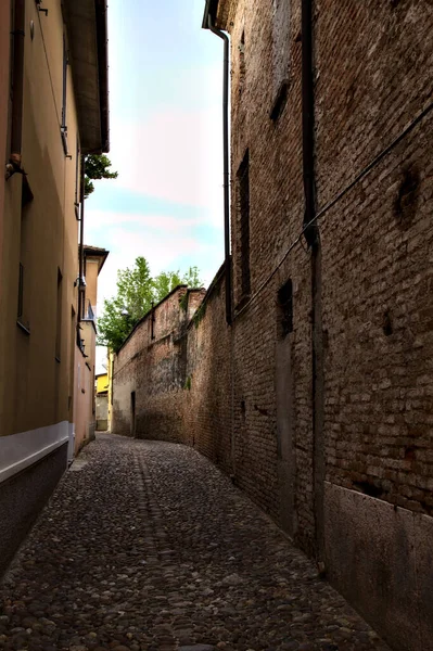 Steeg Een Italiaanse Stad Bij Zonsondergang Zomer — Stockfoto