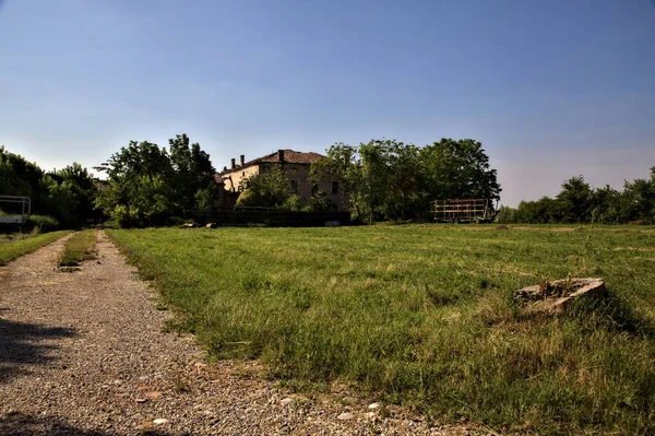 Schotterpfad Einer Verlassenen Villa Der Italienischen Landschaft Sommer — Stockfoto