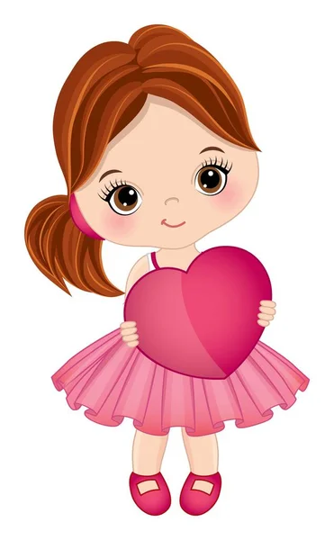 Linda niña con vestido rosa que sostiene el corazón. Vector niña con corazón — Vector de stock