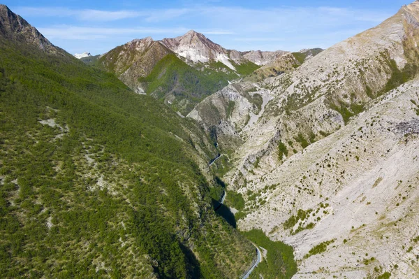 Luftaufnahme Der Straße Die Die Apuanischen Alpen Überquert — Stockfoto