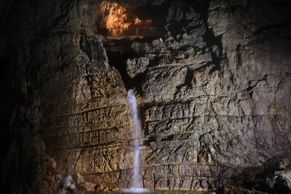 Cascades Dans Grotte Stiffe Abruzzo — Photo