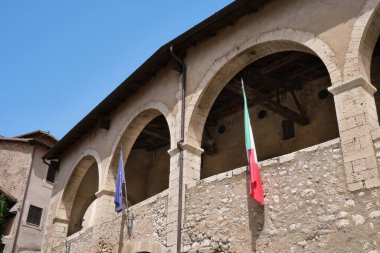 Loggia dei mercanti Ortaçağ 'ın vaaz kasabasında