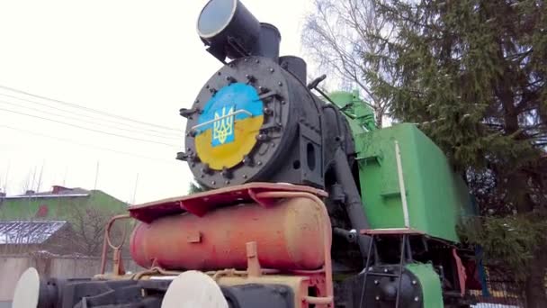 Old damage locomotive retro railways — Stock Video