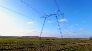 Yalıtımlı Yüksek Voltaj Elektrik Kulesi