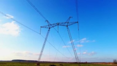 Yalıtımlı Yüksek Voltaj Elektrik Kulesi