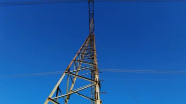 Yalıtımlı Yüksek Voltaj Elektrik Kulesi