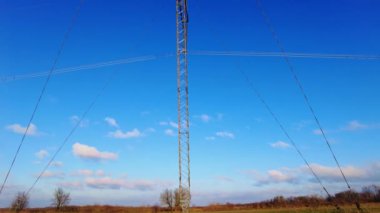 Yalıtımlı Yüksek Voltaj Elektrik Kulesi