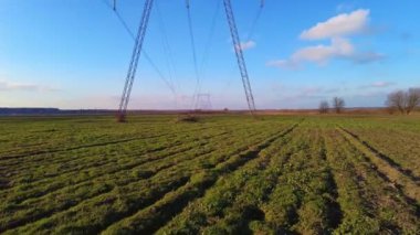 Yalıtımlı Yüksek Voltaj Elektrik Kulesi